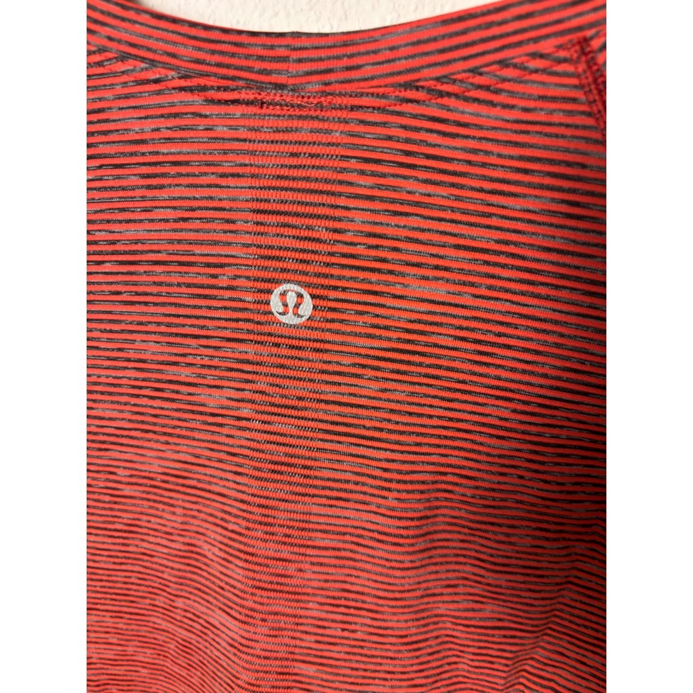 Lululemon Swiftly Tech Long Sleeve 2.0 Race Length Wee Are From Space Red 10 - Picture 4 of 4